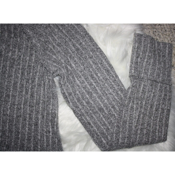 Mossimo Women's Sweater Gray Sz S Light Weight LS Hi-Low Hem Soft - Picture 4 of 6